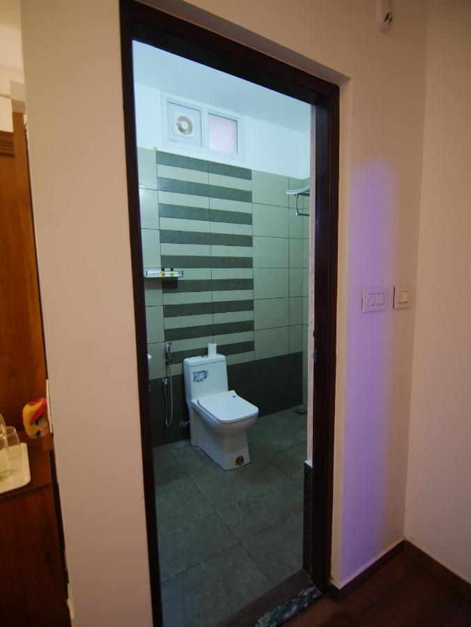 Creek Way Munnar Hotel Anachal ภายนอก รูปภาพ
